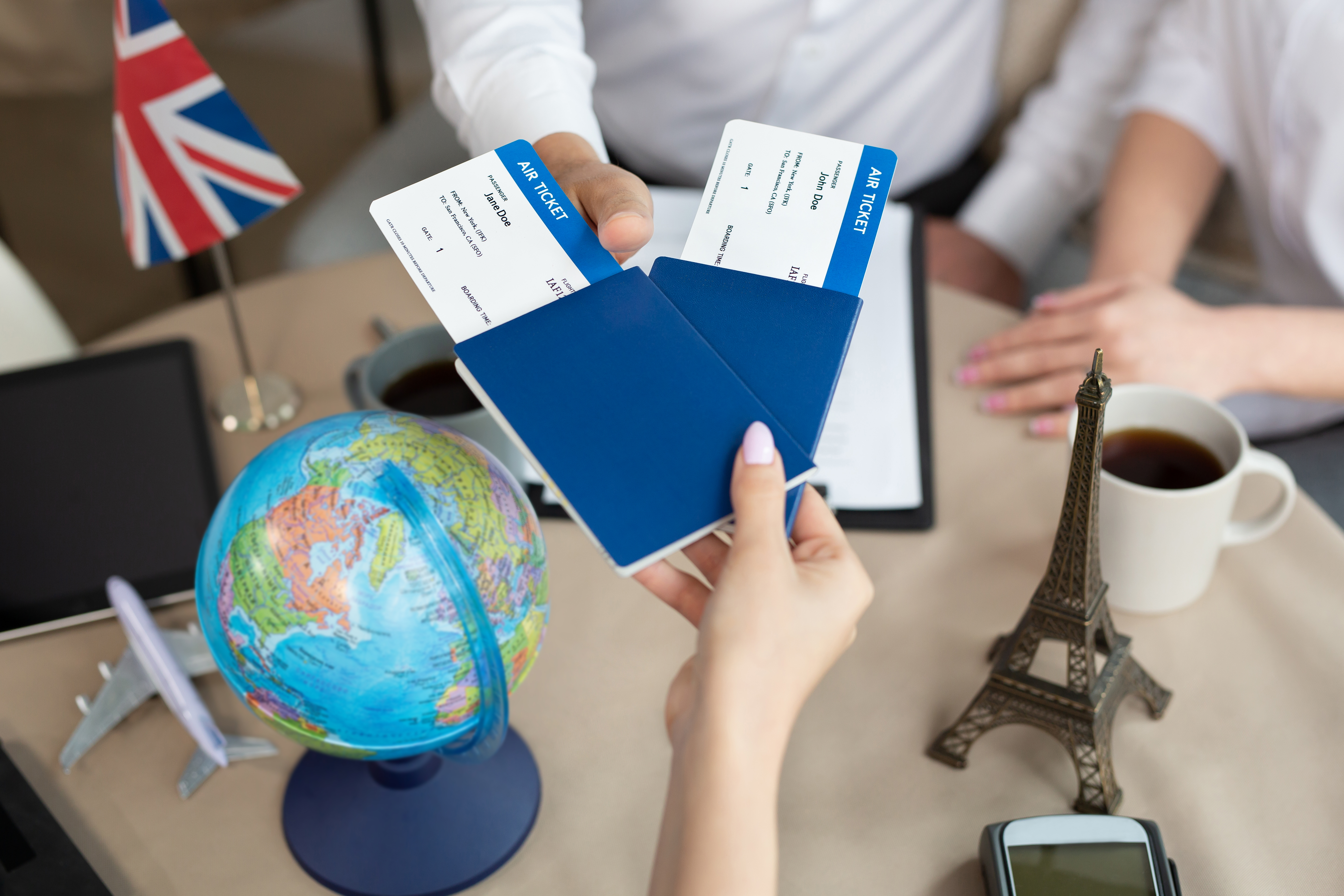 Passeports et billets d'avion